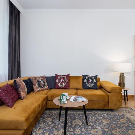 Luxurious & Unique Apartment Mickiewicza Cracow By Renters Prestige Krakov Exteriér fotografie