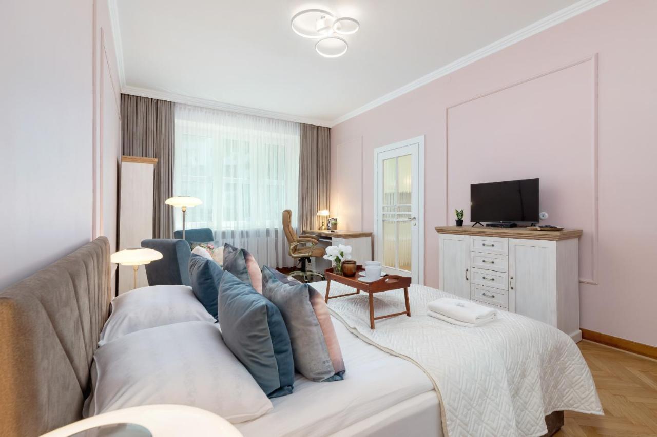 Luxurious & Unique Apartment Mickiewicza Cracow By Renters Prestige Krakov Exteriér fotografie