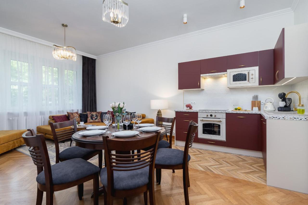 Luxurious & Unique Apartment Mickiewicza Cracow By Renters Prestige Krakov Exteriér fotografie