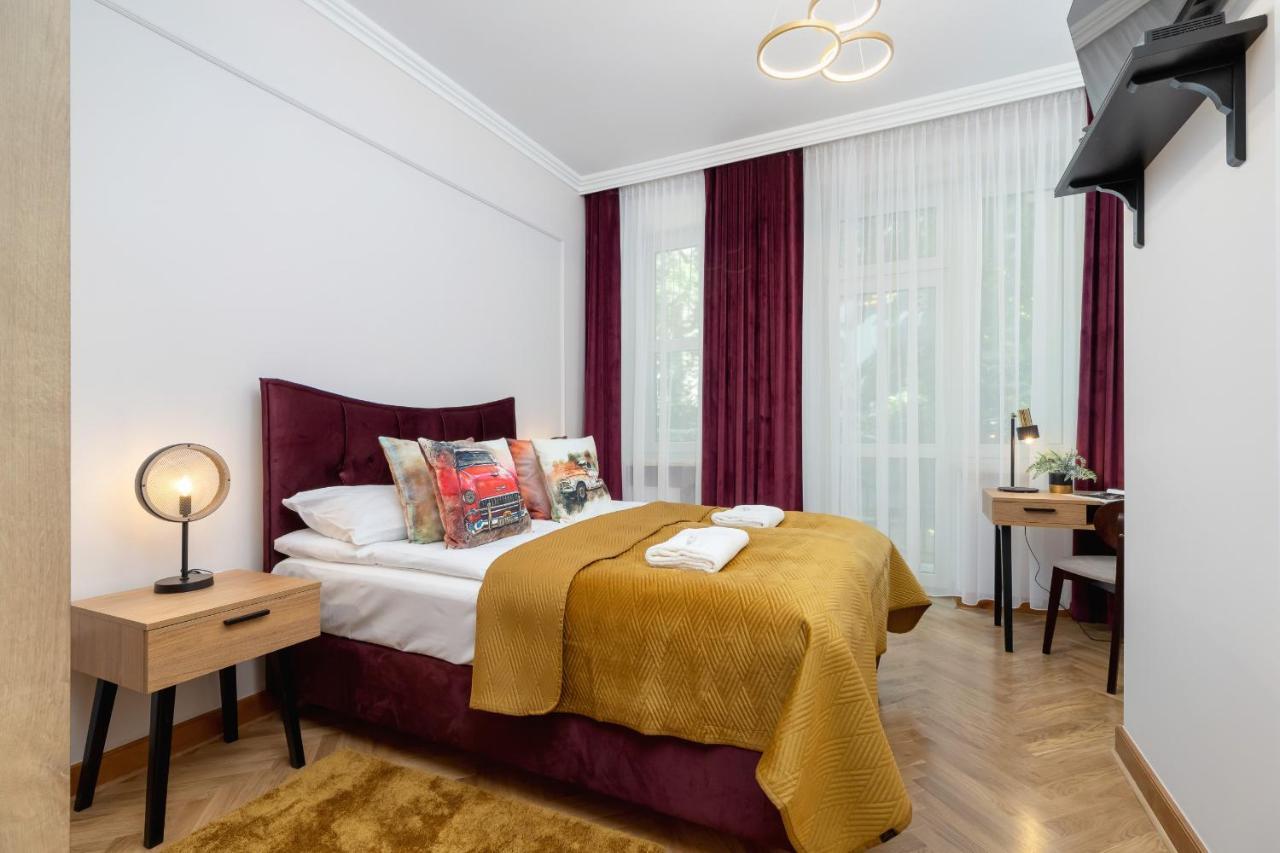 Luxurious & Unique Apartment Mickiewicza Cracow By Renters Prestige Krakov Exteriér fotografie