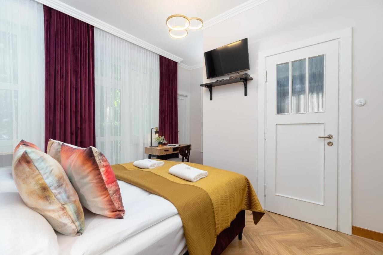 Luxurious & Unique Apartment Mickiewicza Cracow By Renters Prestige Krakov Exteriér fotografie
